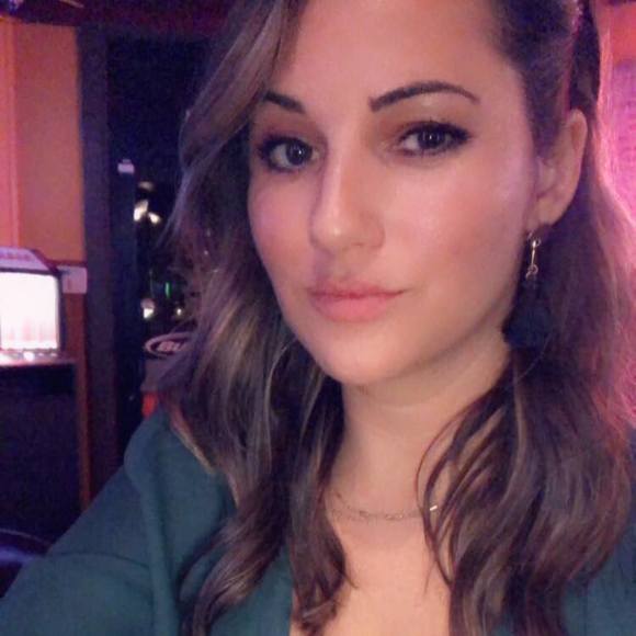 Meet your Posher, Casey - Picture 1 of 1